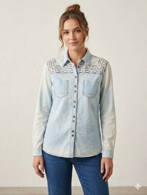Red Ranch M Embroidered Denim Lslv Western Button Up Women Shirt Light Wash